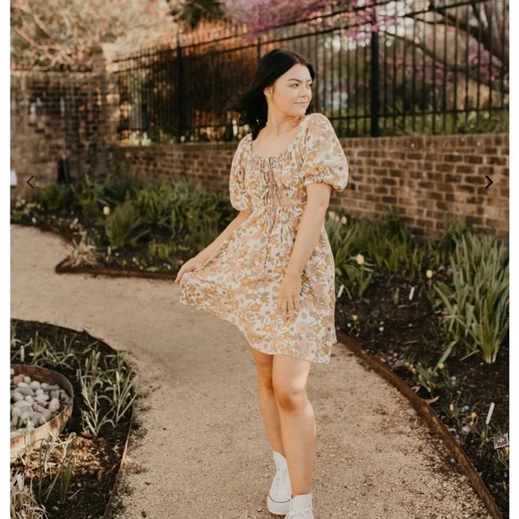 Baevely Mini Dress Everything And More Dress Multi Floral Keyhole Puff Sleeve - Picture 2 of 15